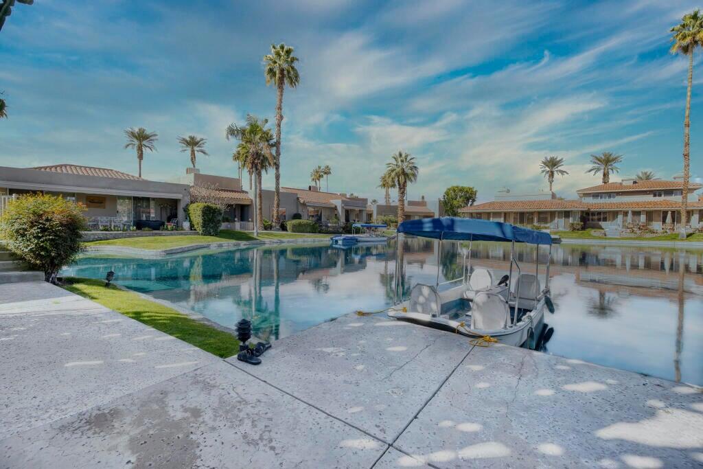 Lake Mirage Racquetball Club - Residential Lease