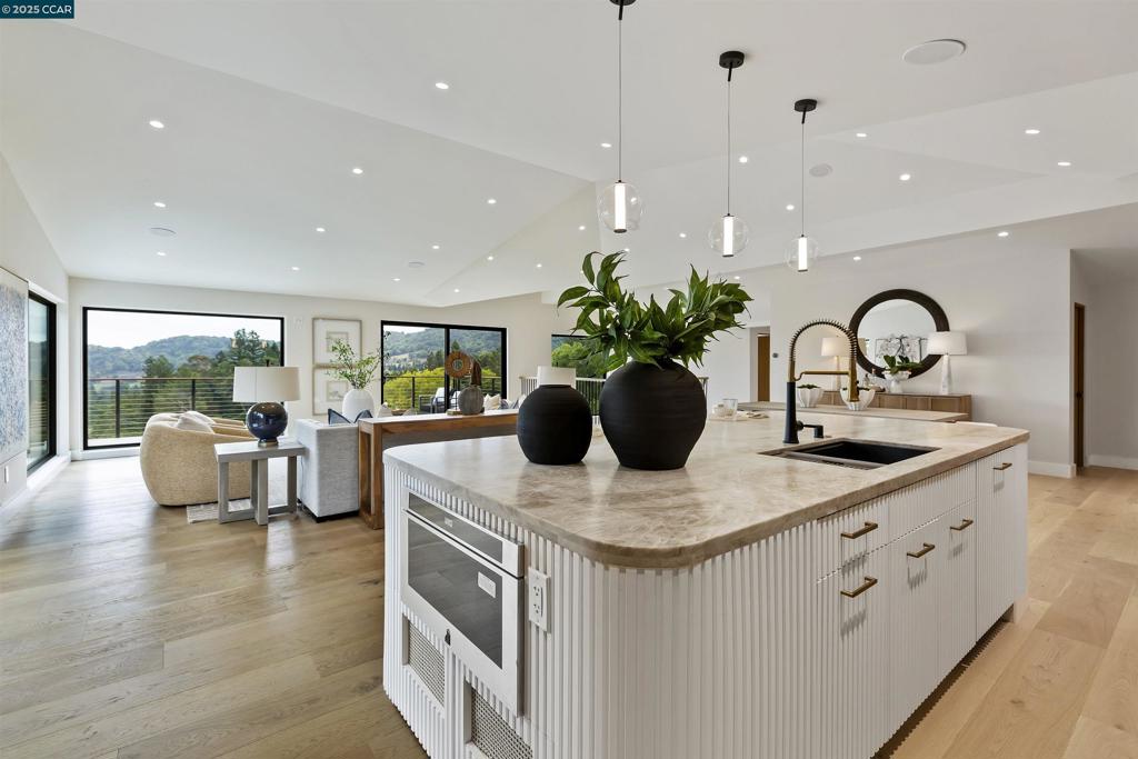 DEL REY - Residential