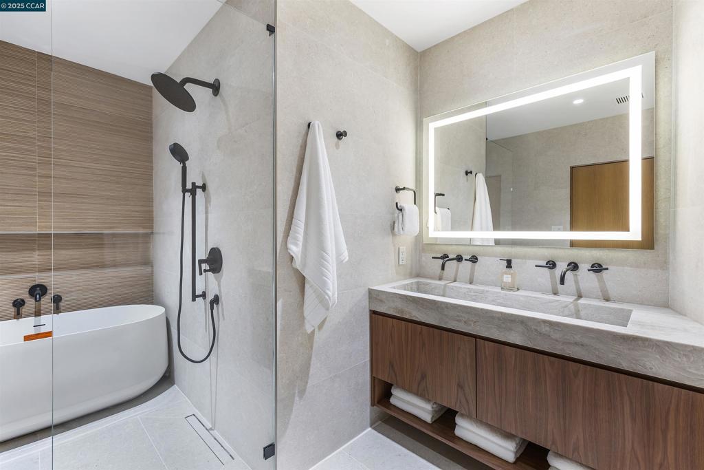 DEL REY - Residential