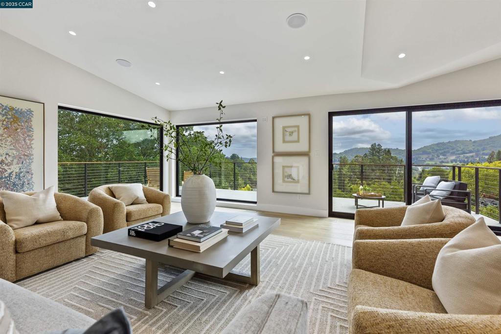 DEL REY - Residential