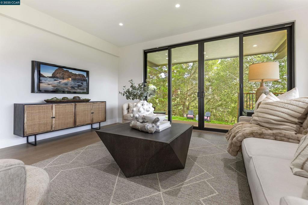 DEL REY - Residential