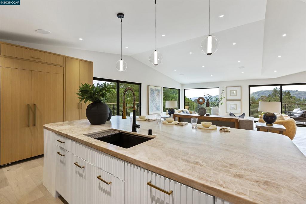 DEL REY - Residential