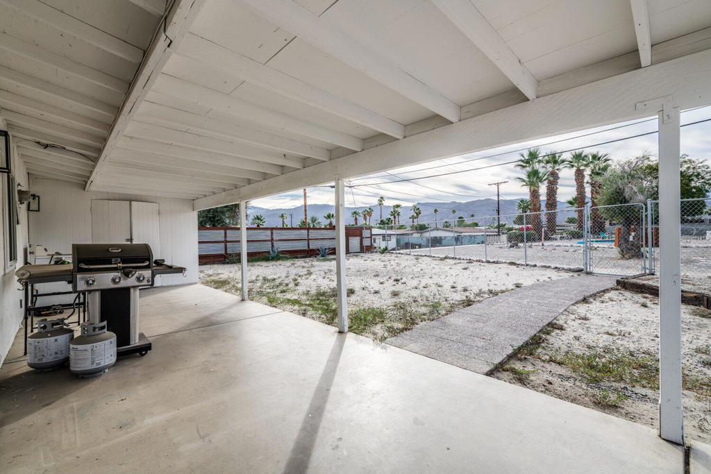 Country Club Villas - Residential