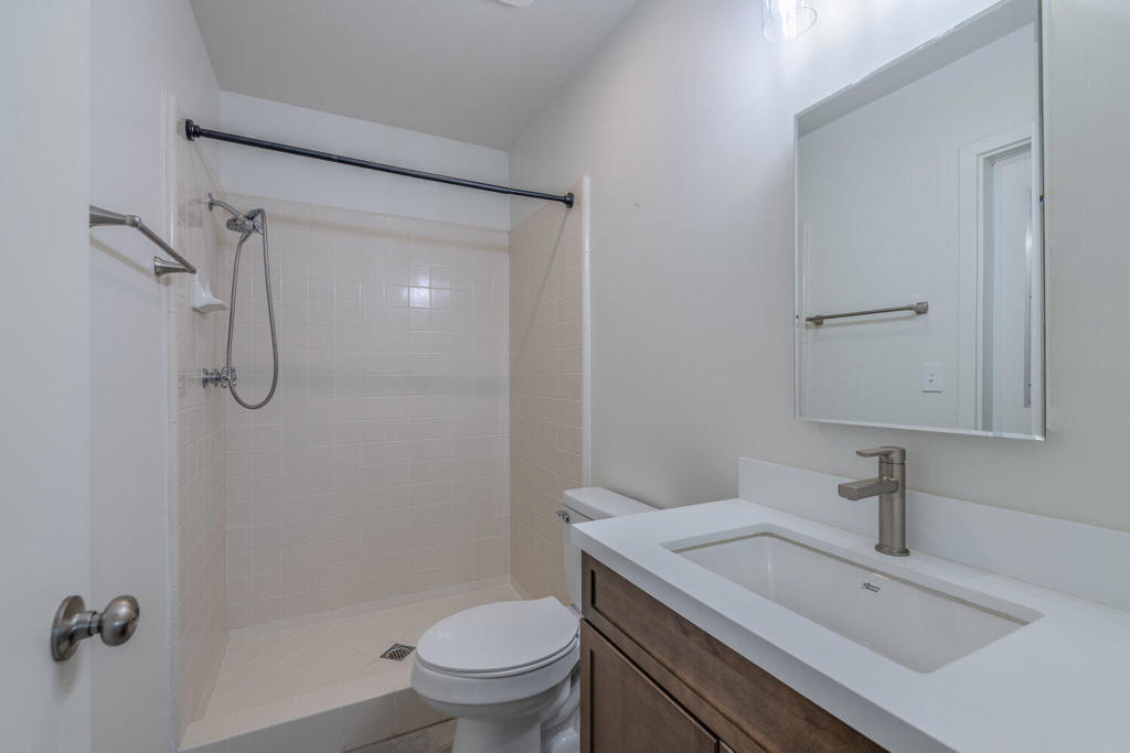 Country Club Villas - Residential