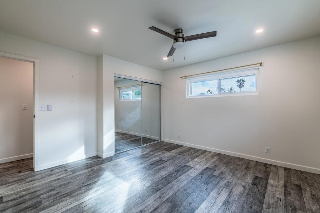 Country Club Villas - Residential