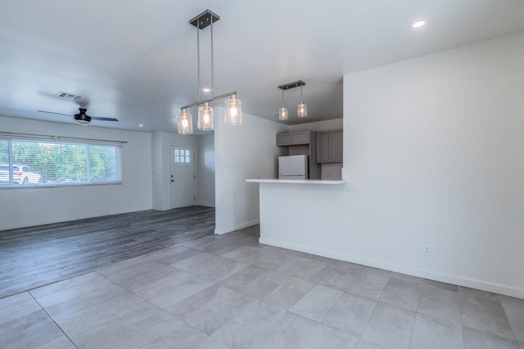 Country Club Villas - Residential