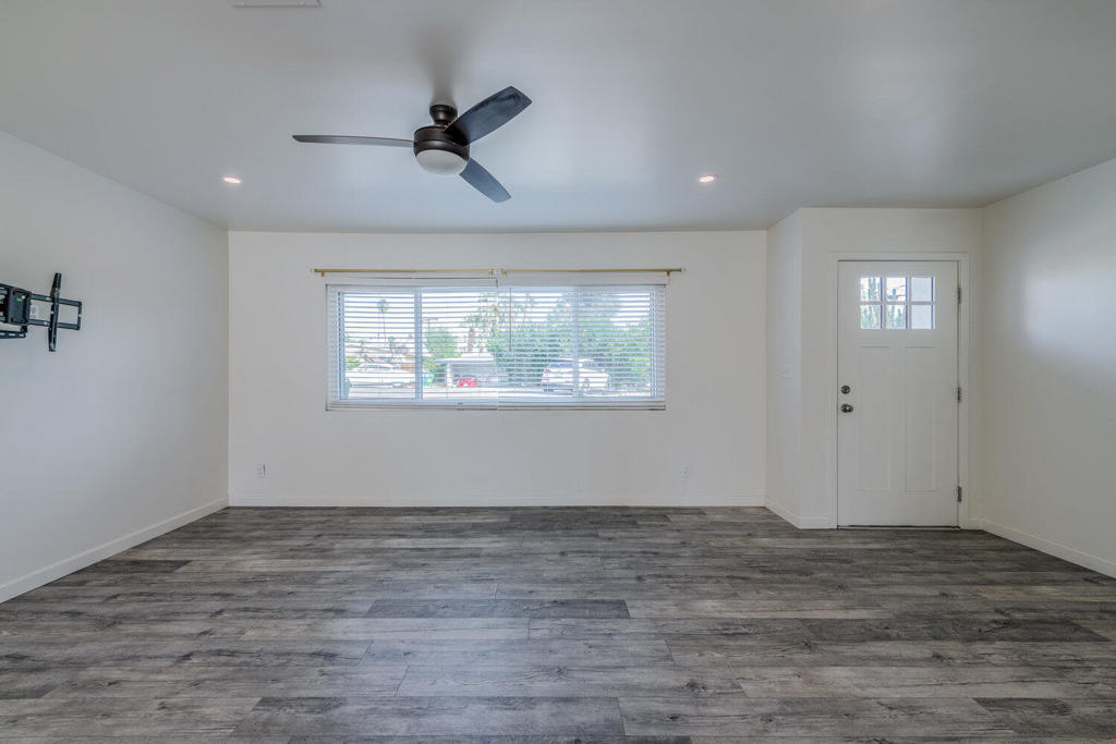 Country Club Villas - Residential