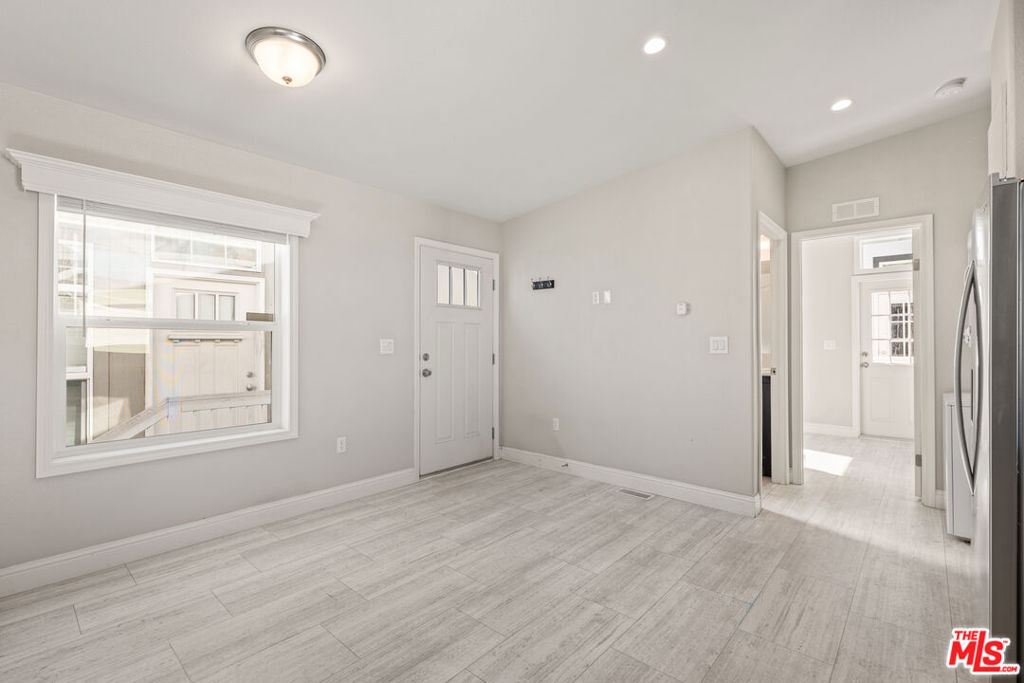 8250 Lankershim Boulevard 130