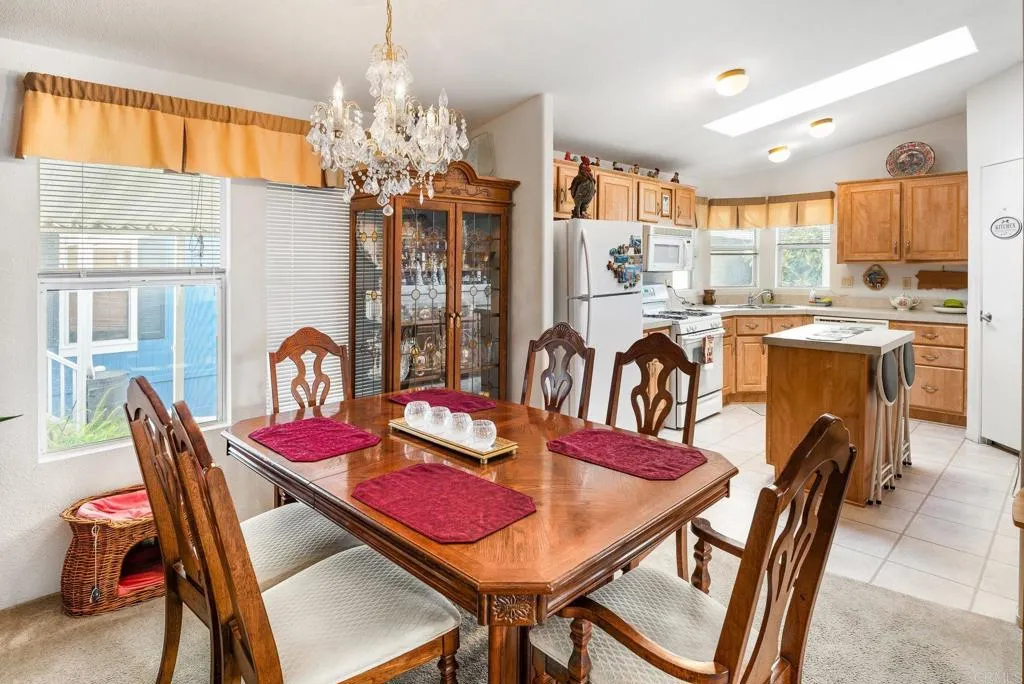 Vista, California 92084, United States, 2 Bedrooms Bedrooms, ,2 BathroomsBathrooms,Residential,Active,219499