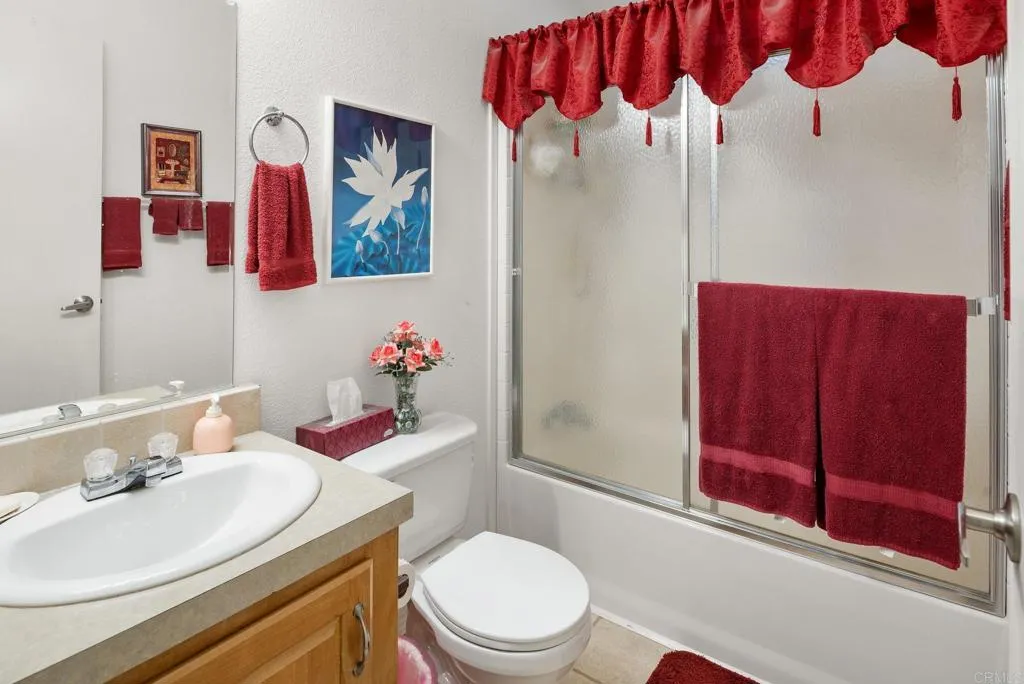 Vista, California 92084, United States, 2 Bedrooms Bedrooms, ,2 BathroomsBathrooms,Residential,Active,219499