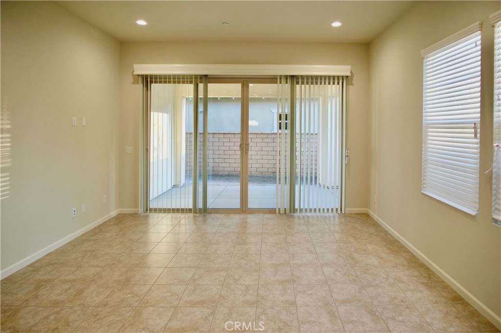 3368 Calle Luna Nueva