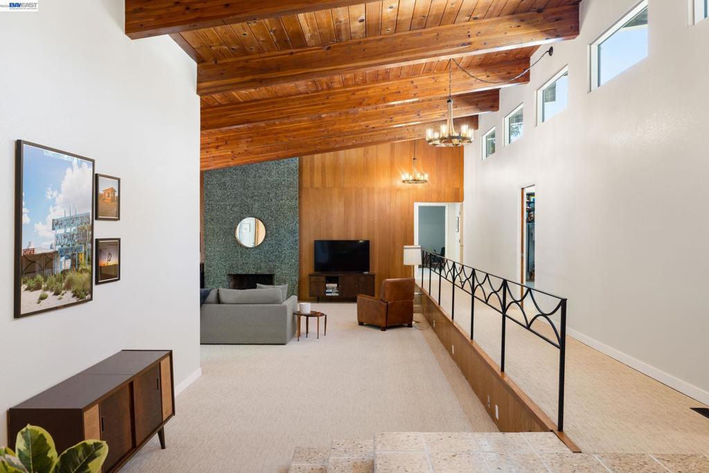 4142 Santa Rita Rd