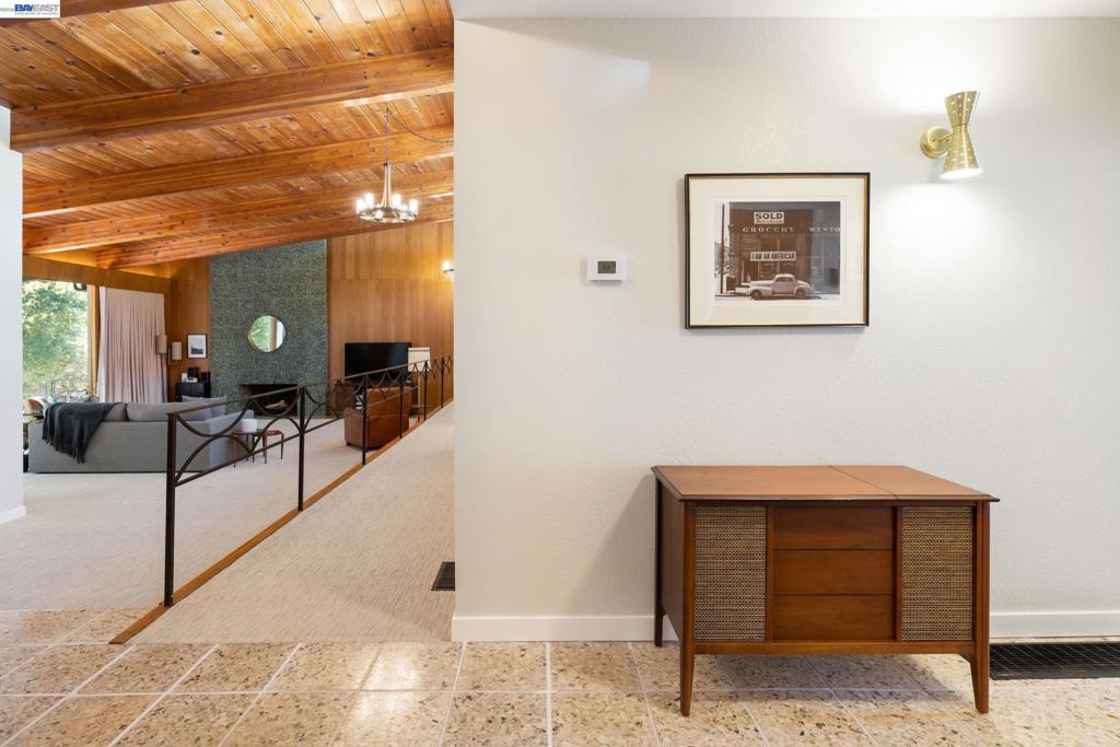 4142 Santa Rita Rd