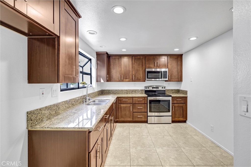 15 Grenache, Irvine CA 92614 - Photo 13