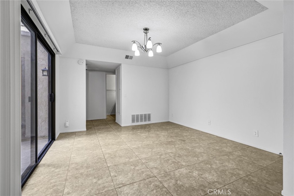 15 Grenache, Irvine CA 92614 - Photo 8