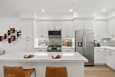 MLS: OC26099581