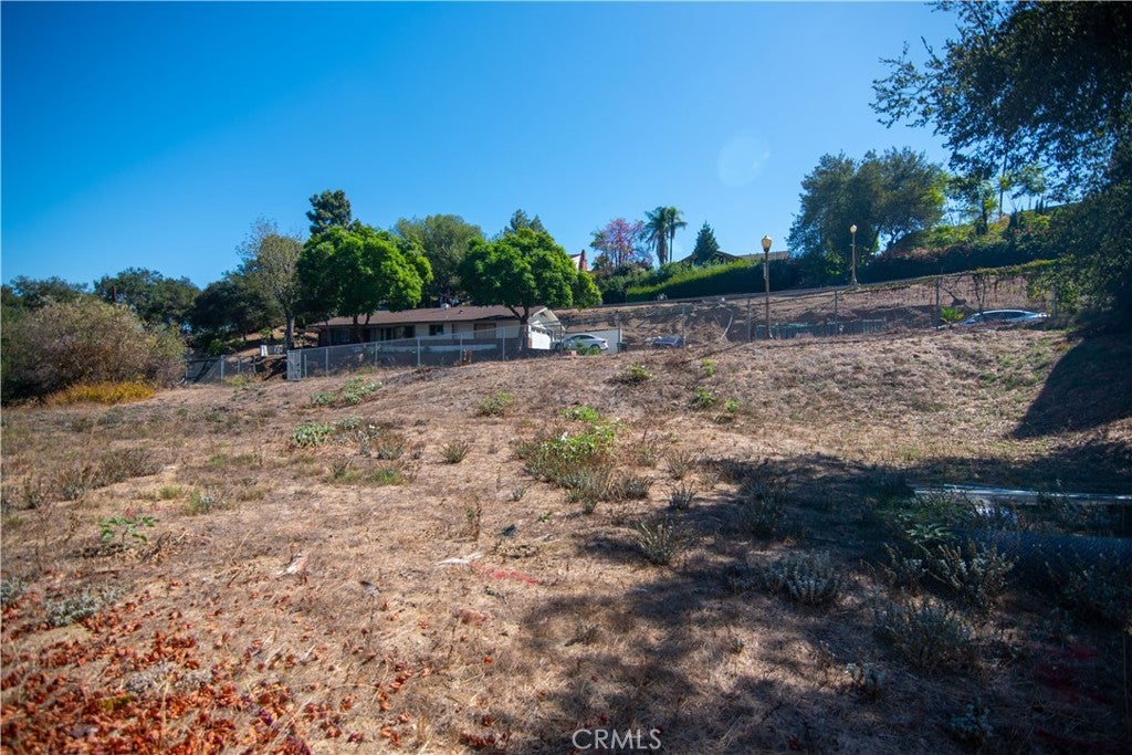 935 N Hill Road