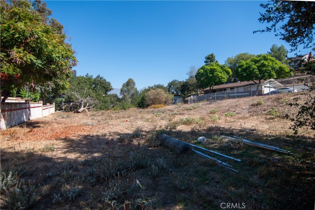 935 N Hill Road