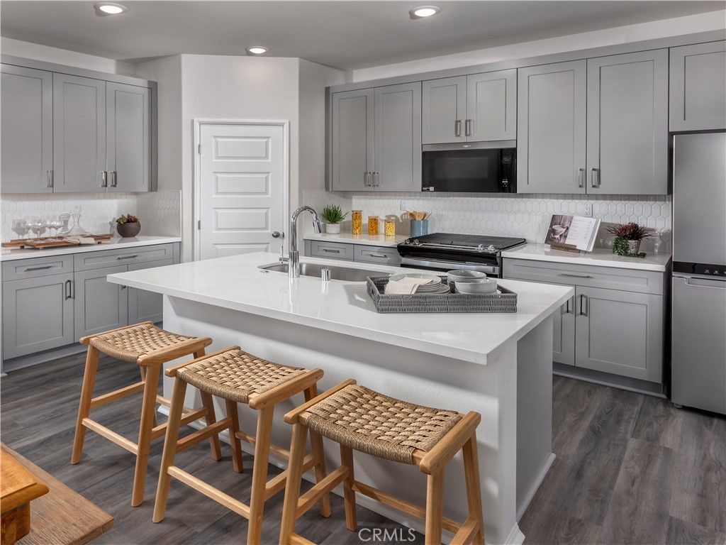 Photo of 28492 Via Priorat, Temecula, CA 92591 (MLS # OC25238297)