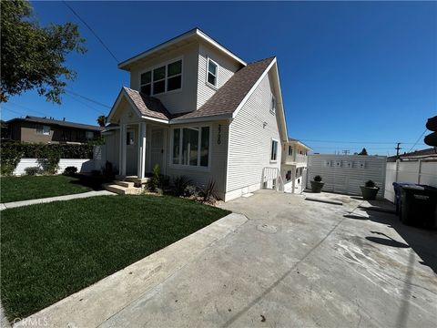 Photo of 2720 E WALL Street, Signal Hill, CA 90755 (MLS # RS26101804)
