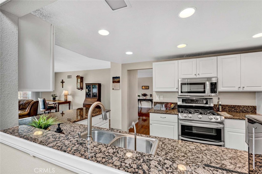 636 Longfellow Drive