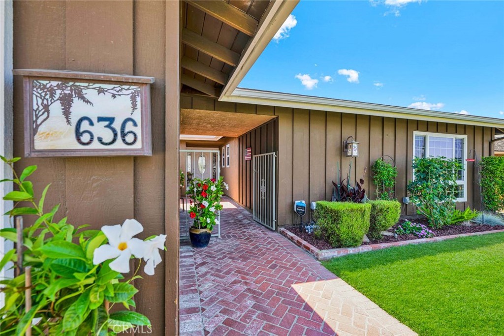 636 Longfellow Drive