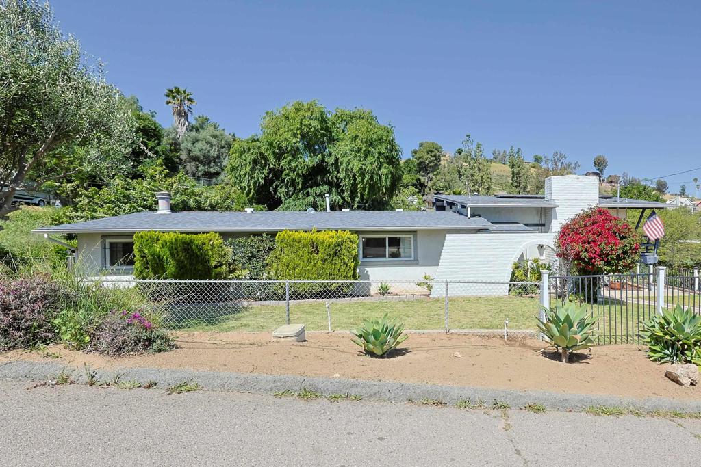 9540 Petite Lane
