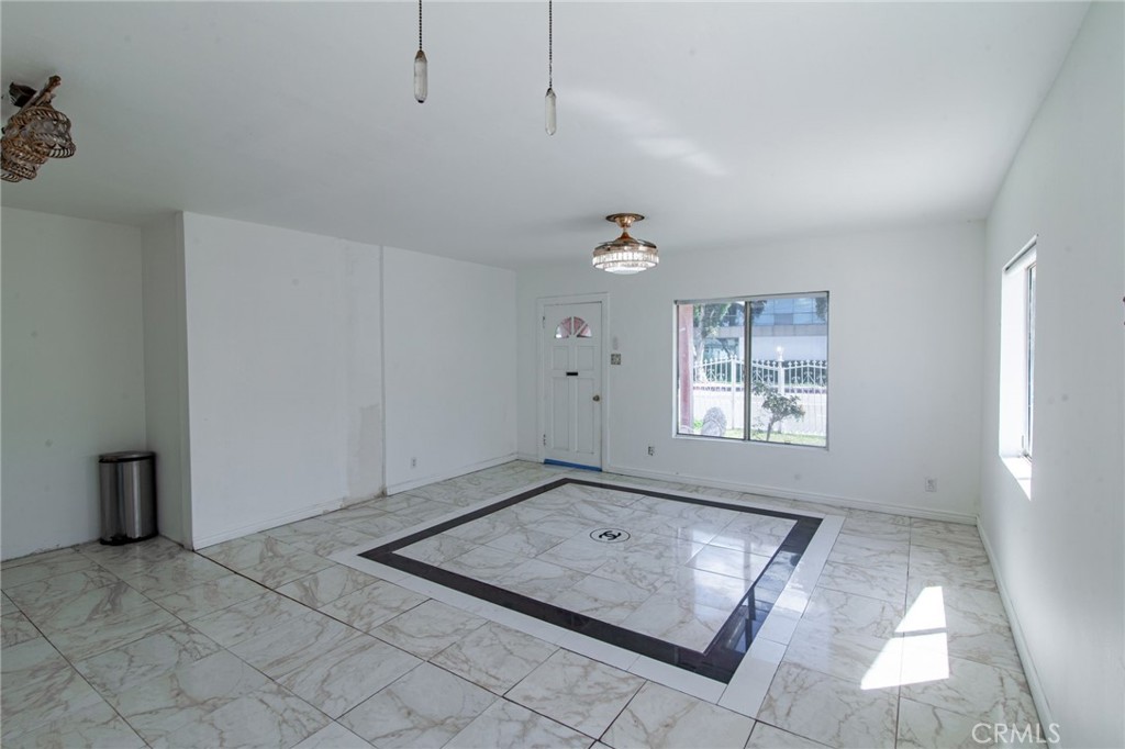 16413 Downey