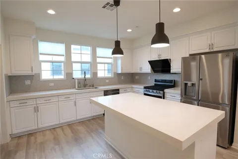 MLS: OC26100467