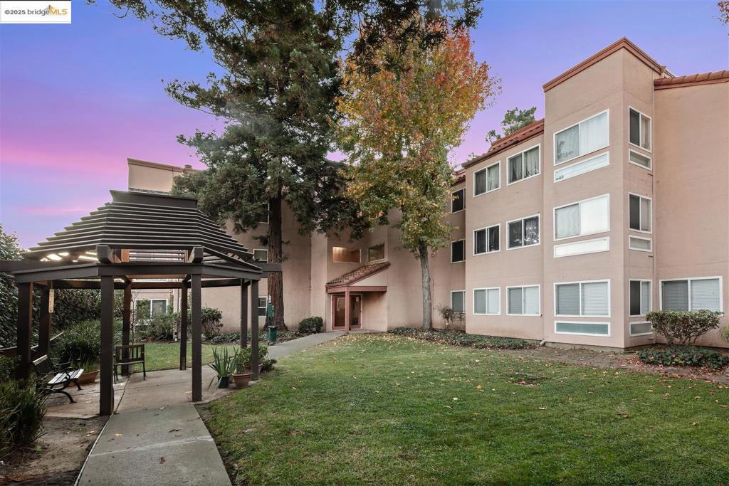 EVERGREEN TERR - Residential