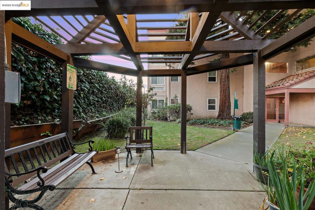 EVERGREEN TERR - Residential