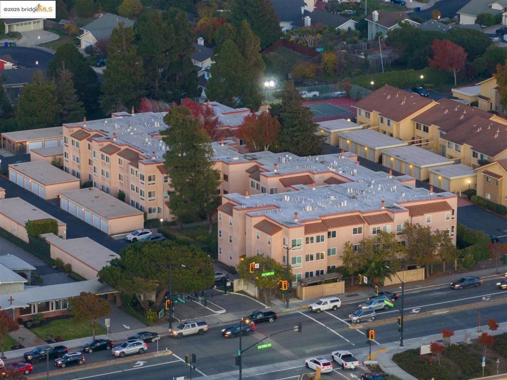 EVERGREEN TERR - Residential