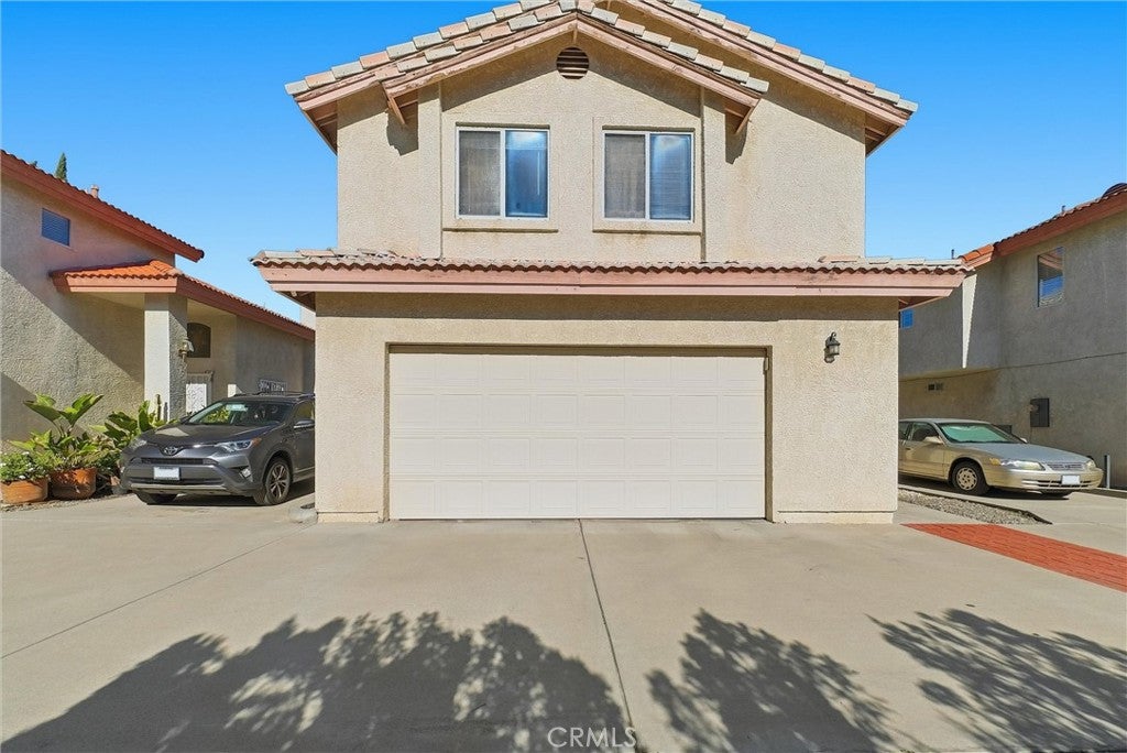 3957 Durfee Ave