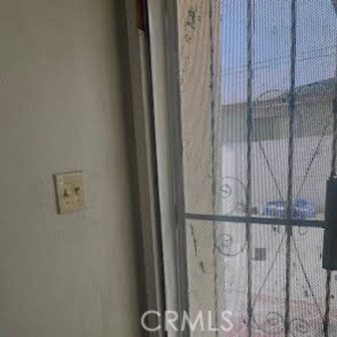 Photo of 676 E 115th St, Los Angeles, CA 90059 (MLS # SR26017746)