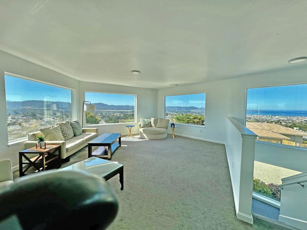 1364 Skyview Drive