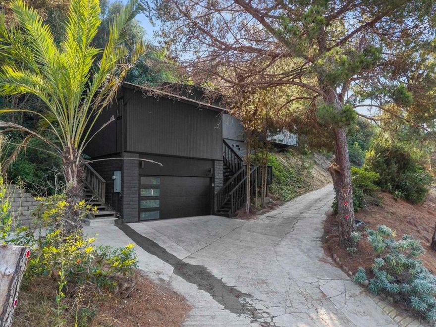 Welcome to 1733 Nautilus St., a fully renovated 2-bedroom, 2-bath home with a 2-car garage in the heart of La Jolla. Designed with modern elegance and comfort in mind, this coastal retreat features a gourmet kitchen with Viking appliances, spacious light-filled living areas, and beautifully updated bathrooms. Step outside to your private backyard oasis, complete with an overhead deck and hot tub, perfect for relaxing or entertaining. Ideally located near La Jolla’s world-class beaches, shopping, and dining, this home offers the perfect blend of luxury, lifestyle, and convenience.
