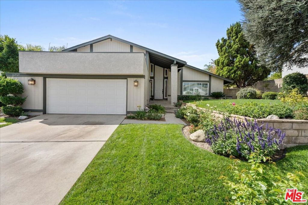 11717 Pala Mesa Drive