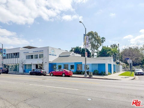 Photo of 6926 Melrose Avenue, Los Angeles, CA 90038 (MLS # 26899247)