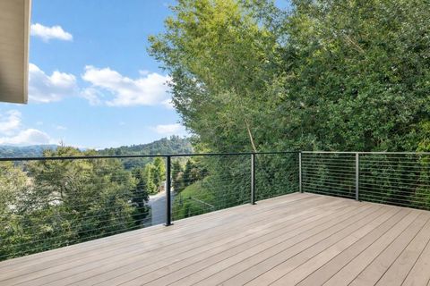 Photo of 421 Rose Avenue, Mill Valley, CA 94941 (MLS # ML82045116)