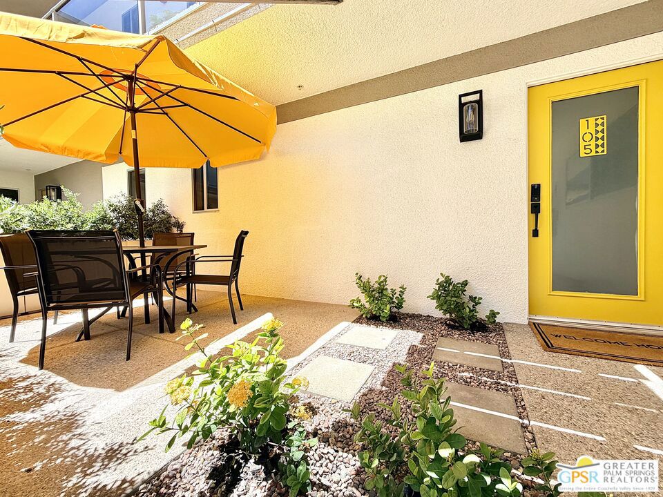 588 E San Lorenzo Road 105