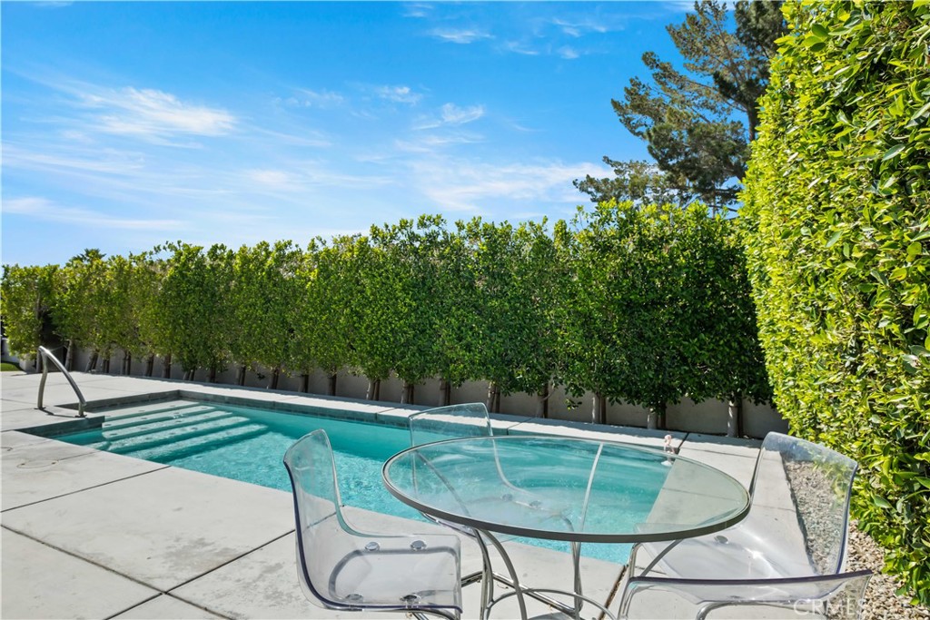390 W Cortez Road