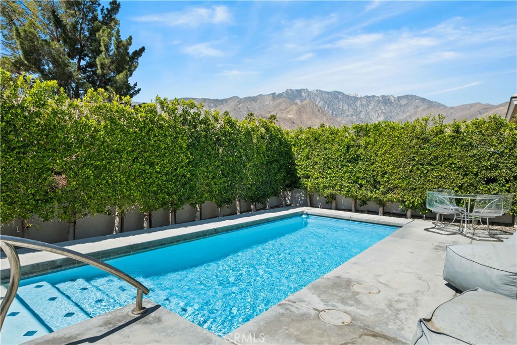 390 W Cortez Road
