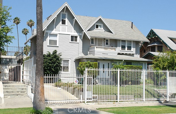 Located in the highly sought-after Mid-Wilshire neighborhood, this three-story single-family residence at 967 Arapahoe Street presents a rare opportunity for both investors and developers. The property features 4 bedrooms and 2 bathrooms across a spacious 2,772 square foot living area and sits on a large 8,535 square foot lot.
Currently leased at $4,071/month, this asset provides immediate income while offering exceptional future upside. Zoned LAR4-1
and designated within a Transit Oriented Communities (TOC) Tier 3 zone, the site is ideal for multifamily redevelopment with generous density bonuses and reduced parking requirements.
Just one block east of S. Hoover Street and minutes from the 101, 10, and 110 Freeways, the property is strategically positioned near Downtown L.A., Koreatown, USC, and major employment centers. Whether you’re looking to renovate and hold, or unlock the full potential of the land through new construction, this property checks all the boxes.