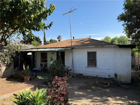 Photo of 13600 Daventry, Pacoima, CA 91331 (MLS # CV25281145)