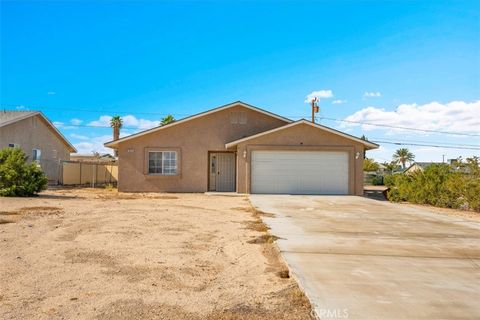 Photo of 5564 Mariposa, 29 Palms, CA 92277 (MLS # JT25264671)
