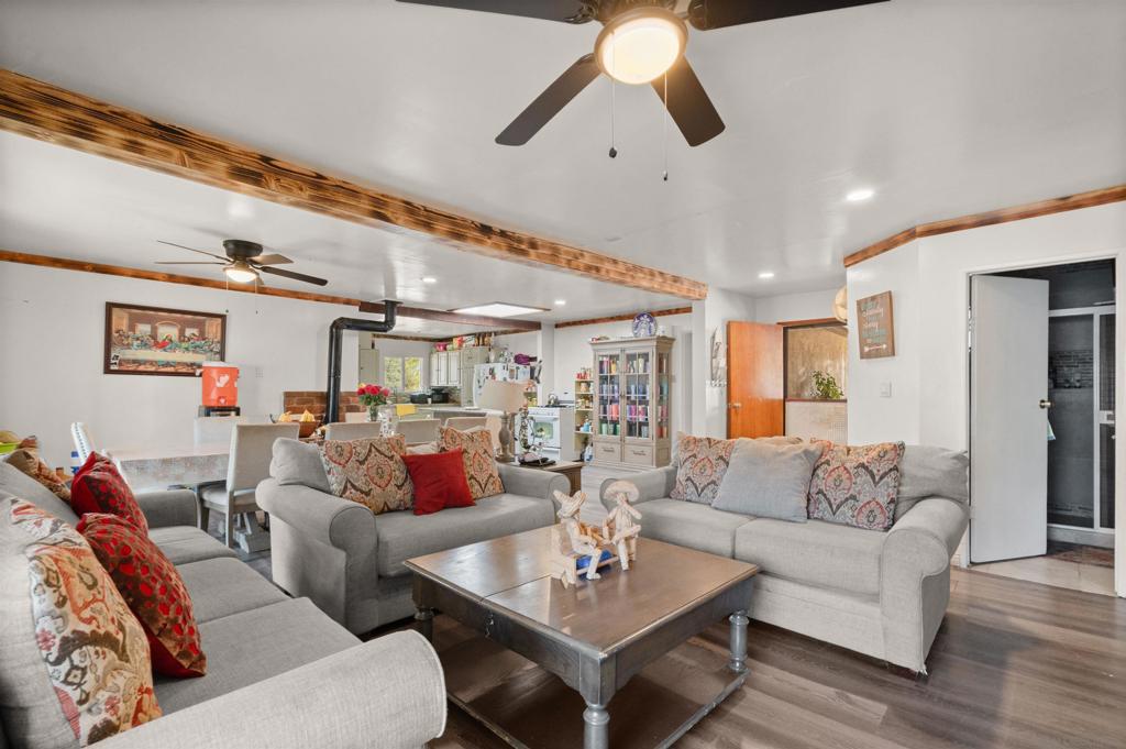 2226 Buckman Springs
