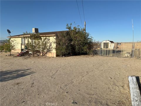 Photo of 7677 Bedouin Avenue, 29 Palms, CA 92277 (MLS # HD25110497) Photo of 7677 Bedouin Avenue, 29 Palms, CA 92277 (MLS # HD25110497)