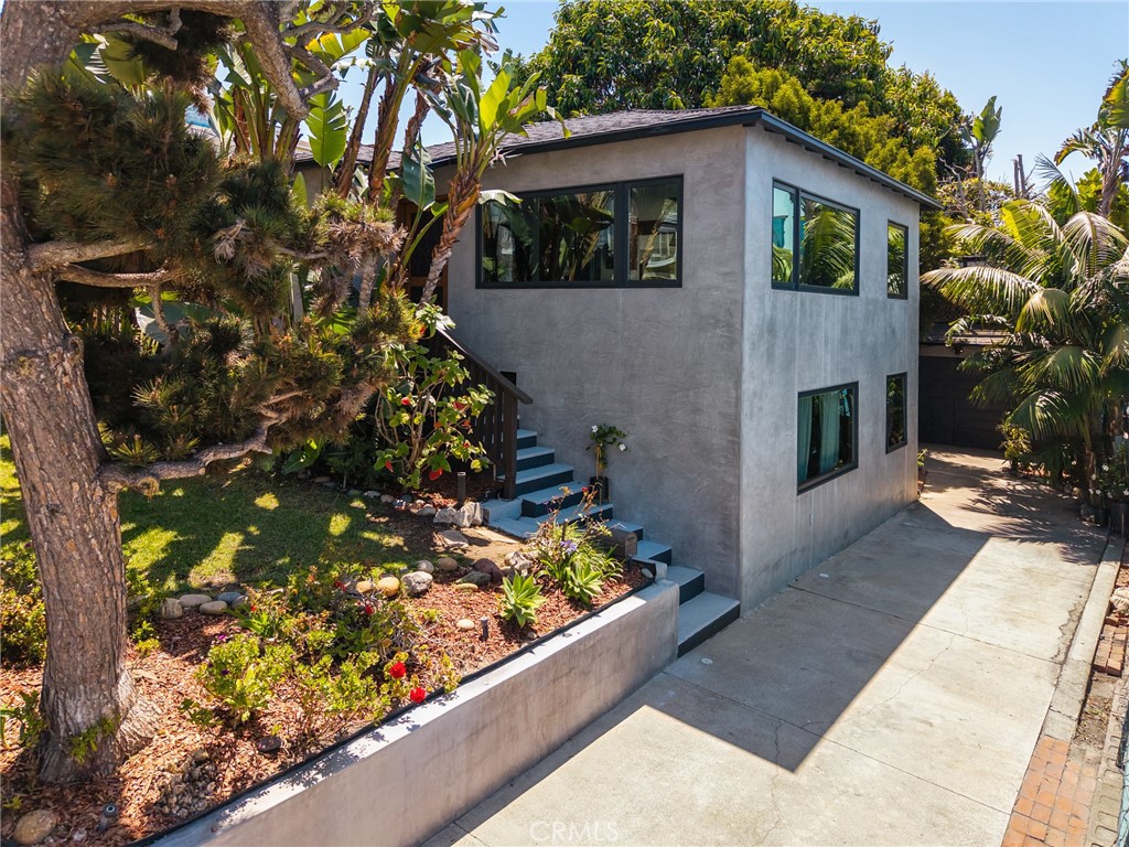 918 3rd Street