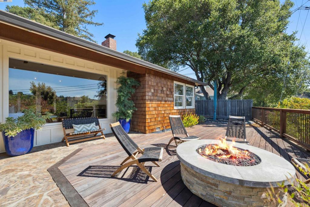 184 Hilldale Dr