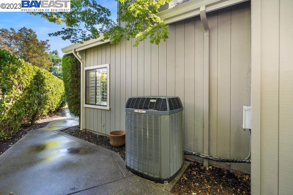 BLACKHAWK C. C. - Residential